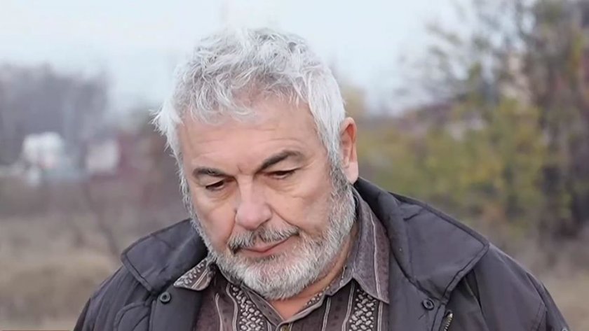 Близък на загиналото семейство край Пловдив: Шофьорът си търсил телефона и не гледал