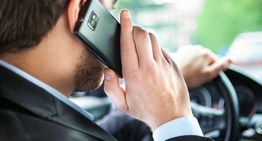 Причиняват ли рак мобилните телефони? Почти не