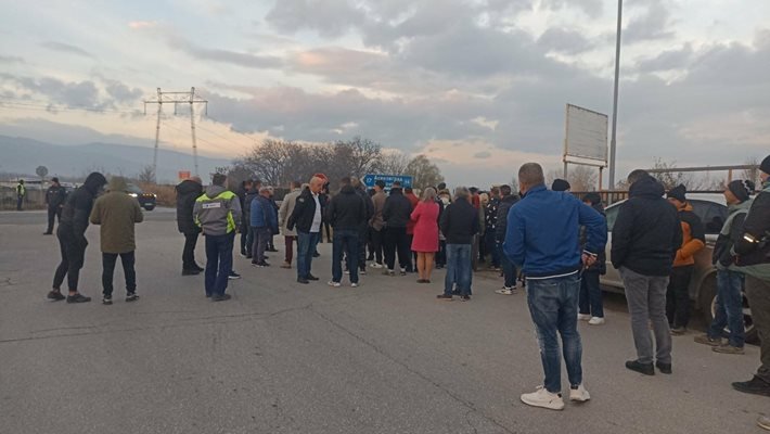 Пловдив протестира: Околовръстното е за каруци!