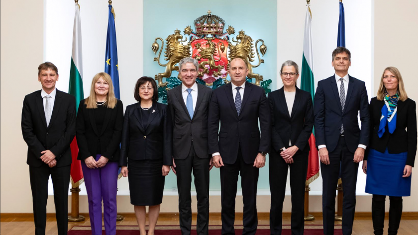 Радев: Нарушаването на върховенството на правото подкопава демокрацията 