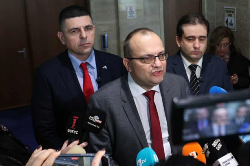 Мартин Димитров: Харчат, пак харчат и още повече харчат