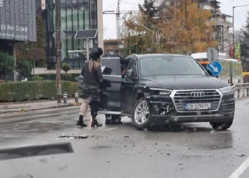 Катастрофа с Ауди на Симеоновско шосе (СНИМКА)