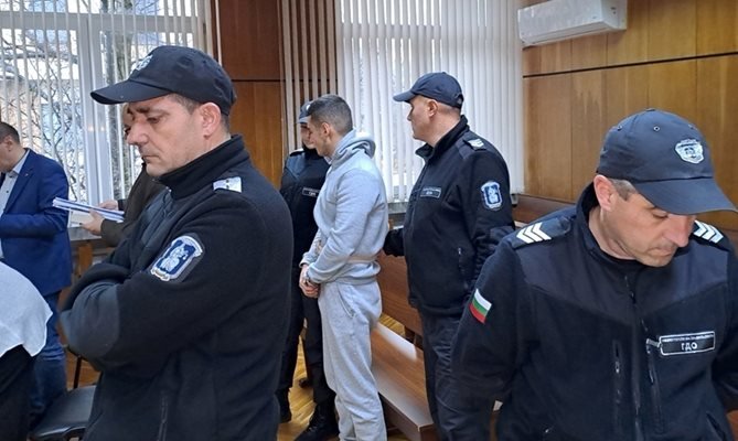 Съдът остави в ареста четиримата обвинени за убийството на Костадин 