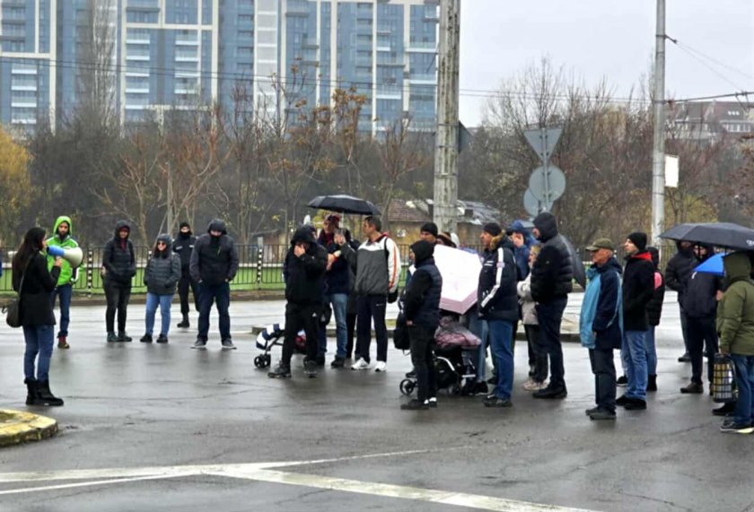 Протестите срещу разширяването на платените зони в София продължават (СНИМКИ)