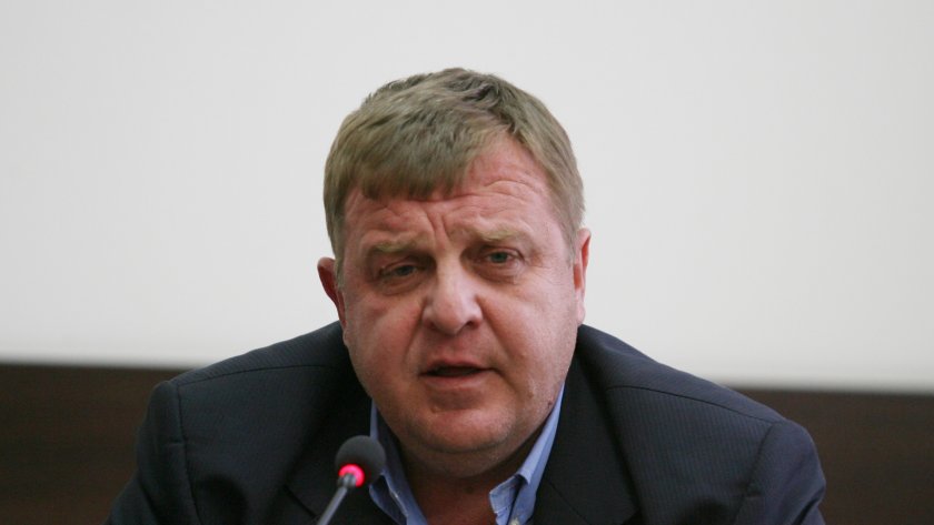 Каракачанов: Наглостта на управляващите вади хората на улицата