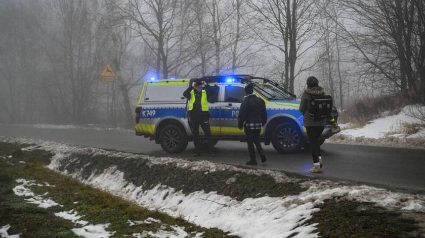 Двама души загинаха при катастрофа с хеликоптер близо до Жешов,