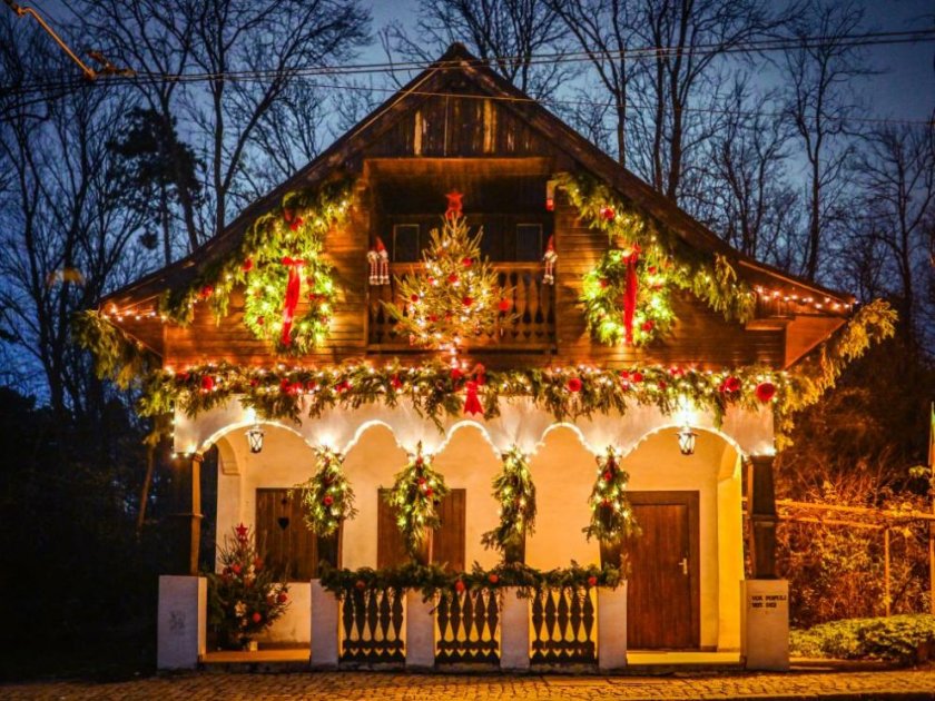 Спирка „Вишнева“ в София се превърна в приказен дом (ФОТО)