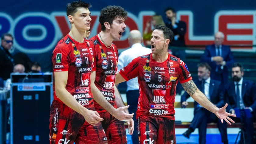 Николов с 26 точки при загуба в "българското дерби"