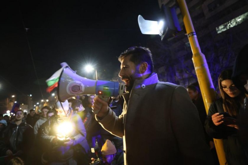 Кирил Петков от „Продължаваме Промяната“ обяви готовност за нови протести