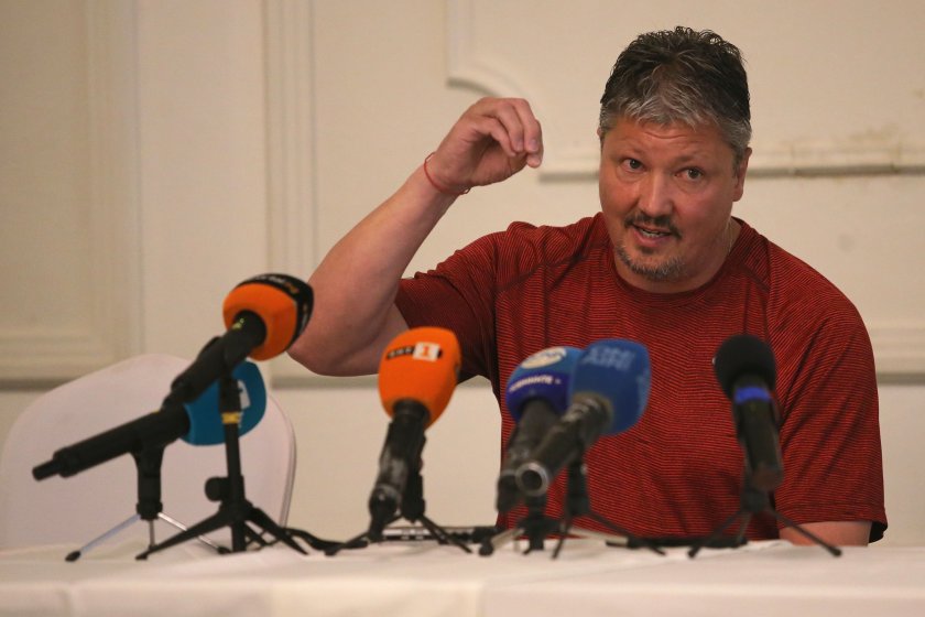 БФС, ЦСКА и пловдивските Локо и Ботев с подкрепа към Любо Пенев