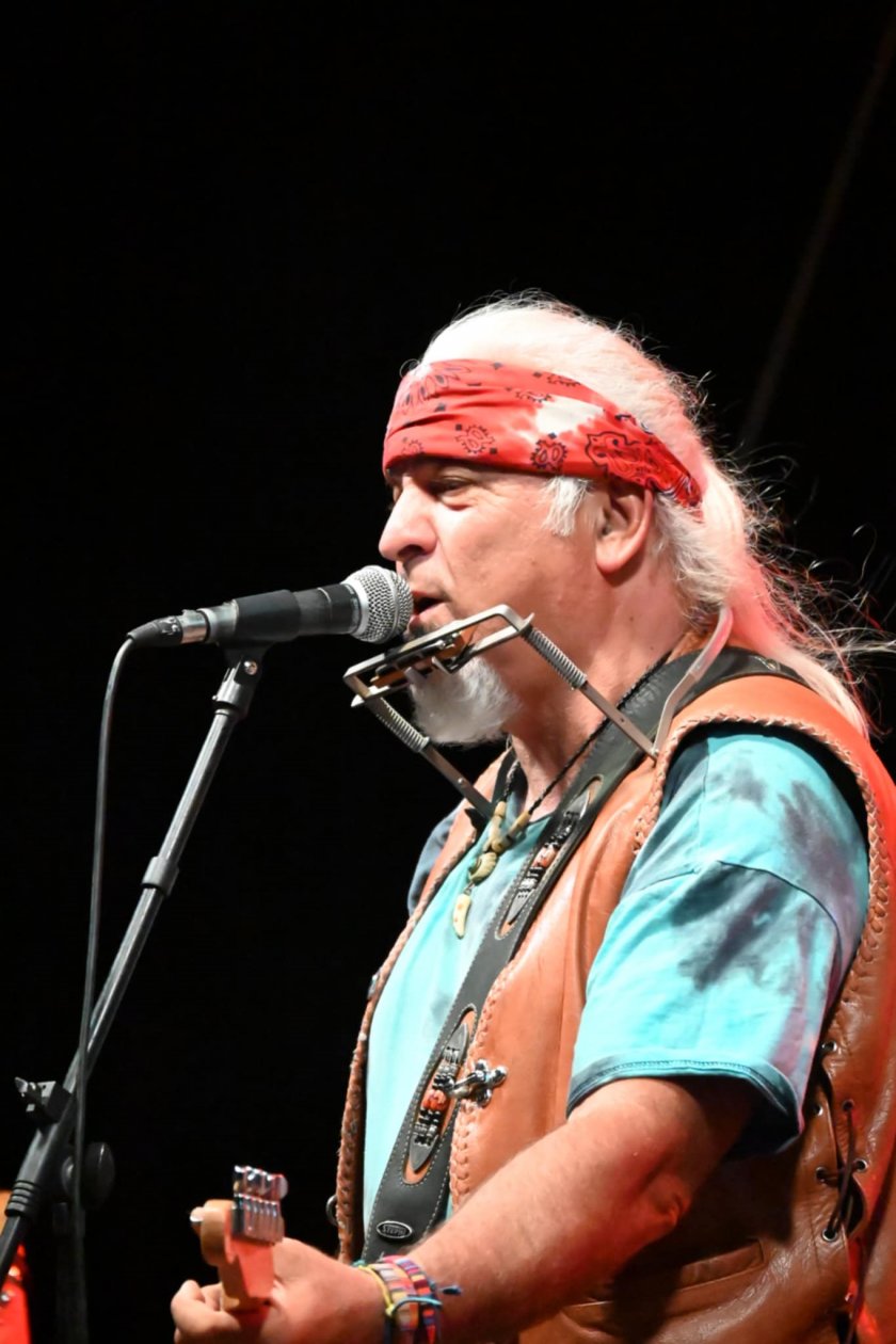 Васко Кръпката: Мутрите наложиха чалгата с бухалки