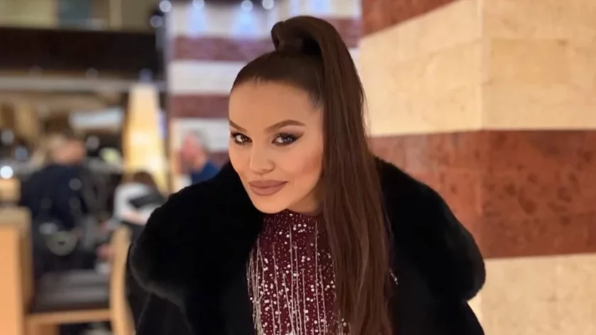 Истинска майсторка на въдицата са оказа фолк звездата Деси Слава.