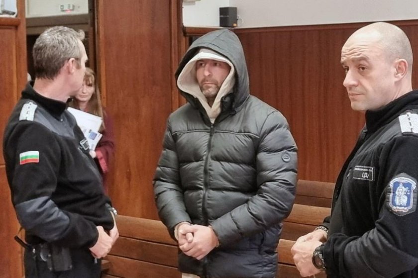 Постоянен арест за обвинения в трафик на 22,560 кг марихуана през „Капитан Андреево“