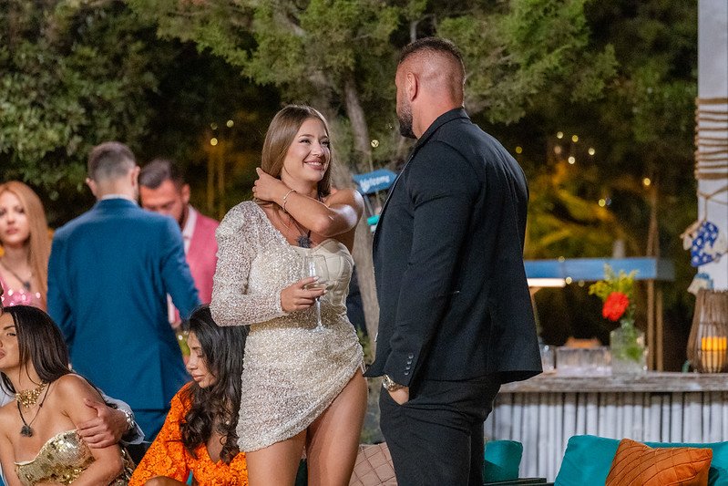 Кой заслужава да е на финал в „Ергенът: Любов в рая“?