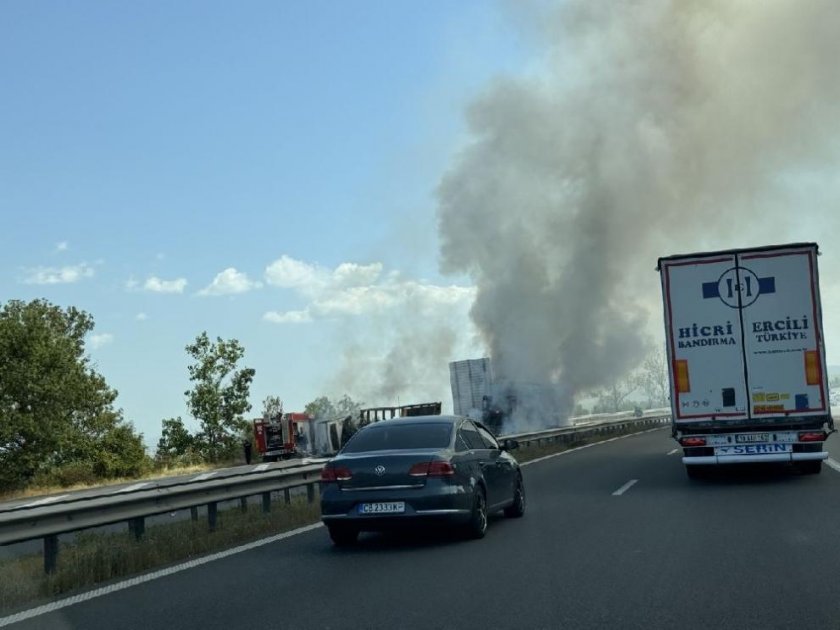 Шофьор на камион пострада при катастрофа близо до граничния пункт „Лесово“