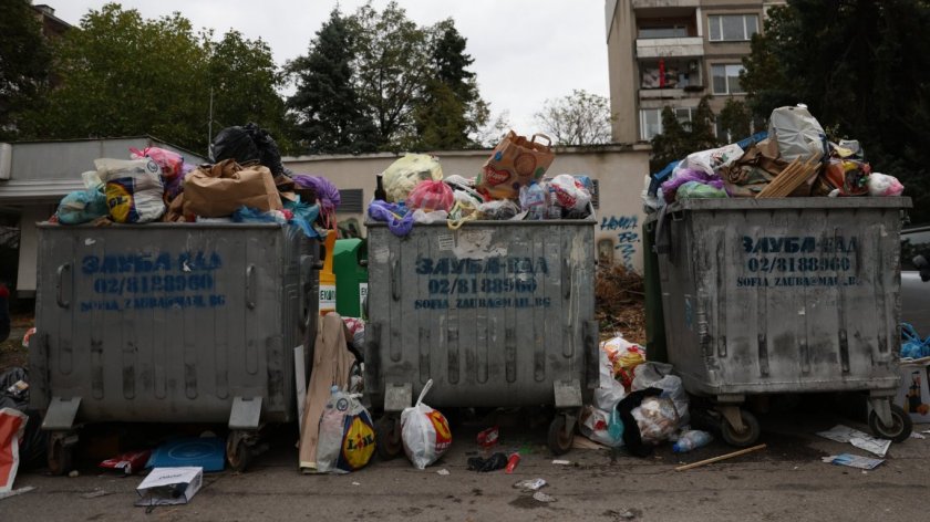 Извънредни мерки за чистотата в „Люлин“: Пет допълнителни камиона ще чистят квартала
