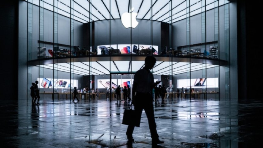Какво става? Масово напускане на директори в „Епъл“
