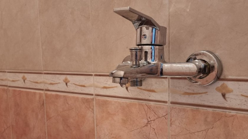 Южните части на София са на сухо заради авария