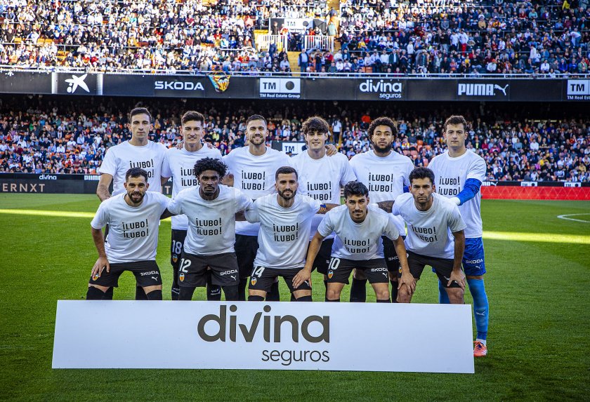 Валенсия на крака: Любо! Любо!