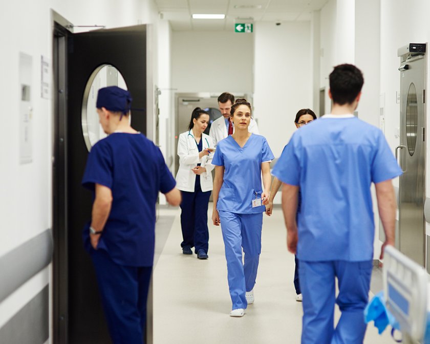 Епидемия от грип парализира британската здравна система