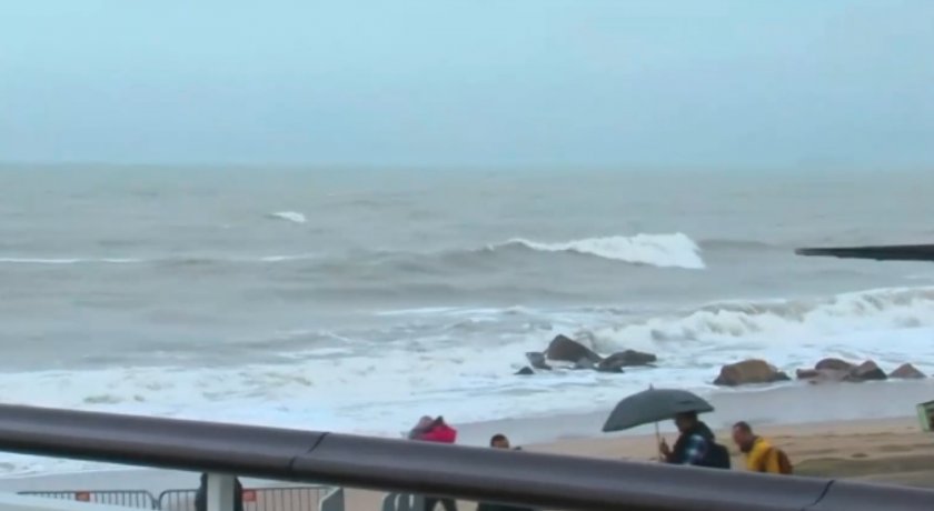 С Никулденско плуване в Черно море започна празникът в Бургас (ВИДЕО)