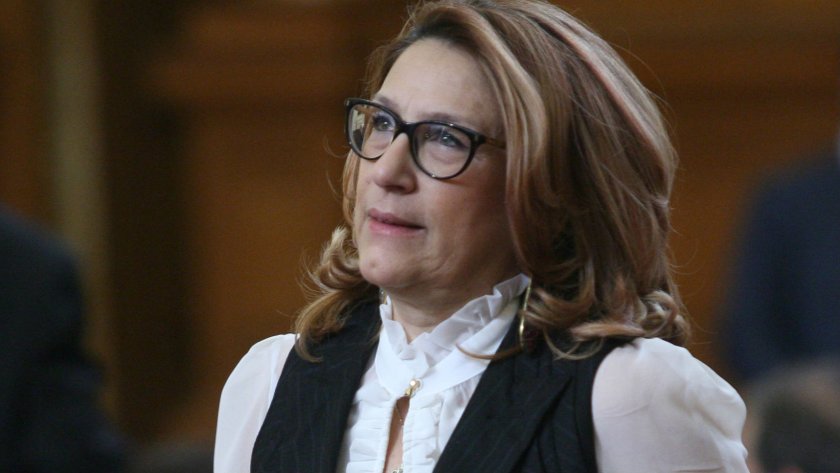 Буруджиева: Оставката на правителството дава възможности за прегрупиране на силите