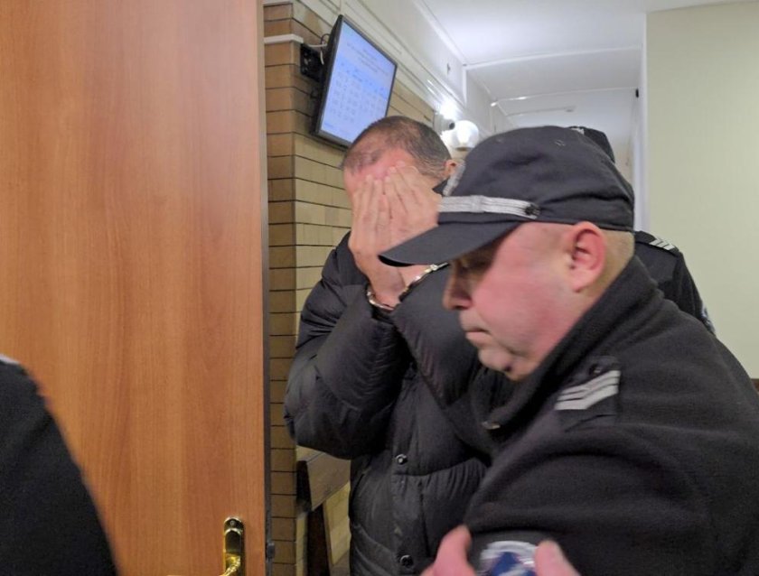 Заковаха наркобоса Росен Стъкларя със СРС-та, оставиха го в ареста