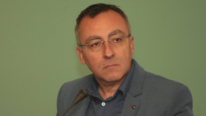 Слагат на трупчета промените в училище