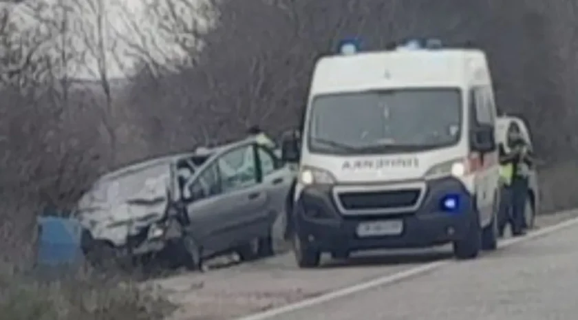 Пенсионерка е ранена в катастрофа на Петрохан