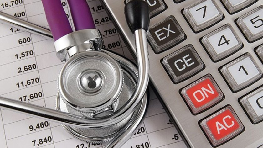 Българите си доплащат почти половината от парите за лечение