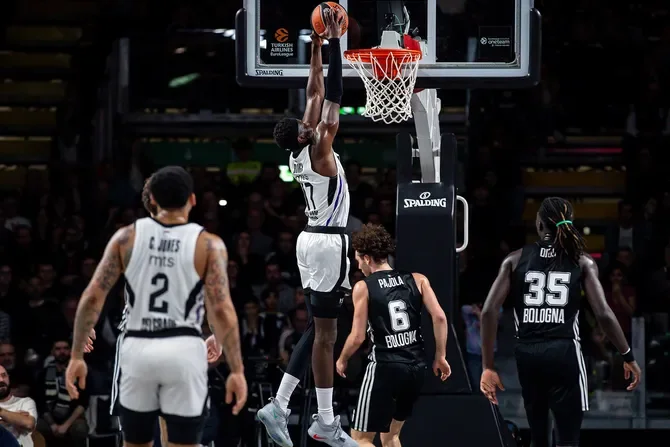 Партизан падна у дома от Виртус Болоня