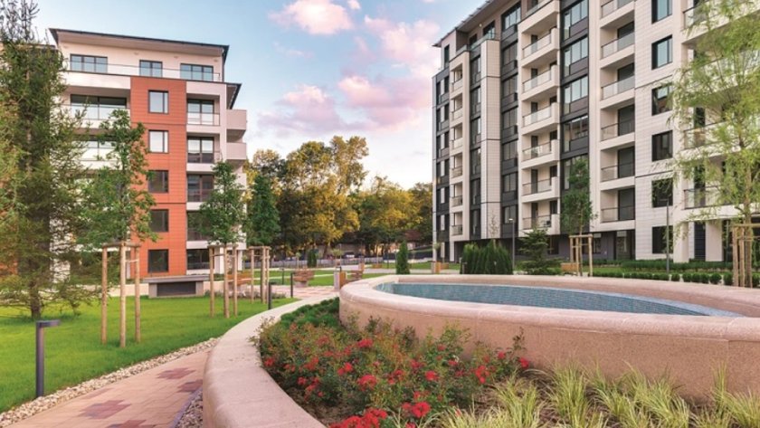 Брокер пришпорва: Купувайте, цените на имотите няма да паднат