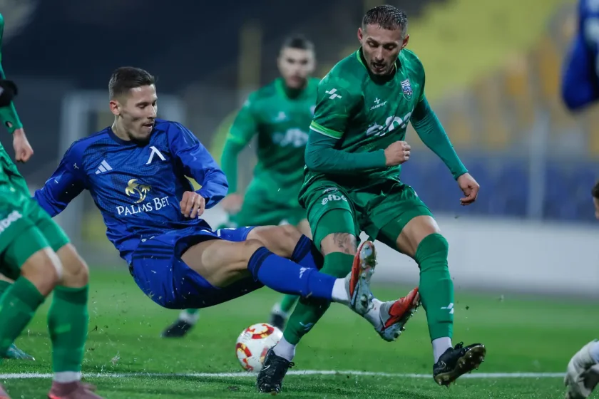 Бойко Борисов подаде оставка, Витоша Бистрица фалира!