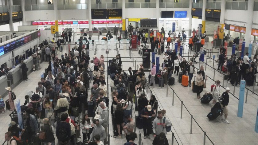 Заради недостиг на персонал: Спряха влаковете до лондонското летище Гетуик