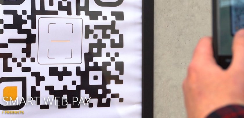 Варненци подменяли QR-кодове по европейски паркинги и източвали картите на шофьорите