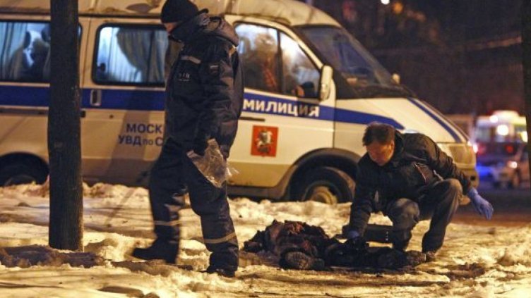 Мъж се самовзриви в Москва, уби и двама полицаи