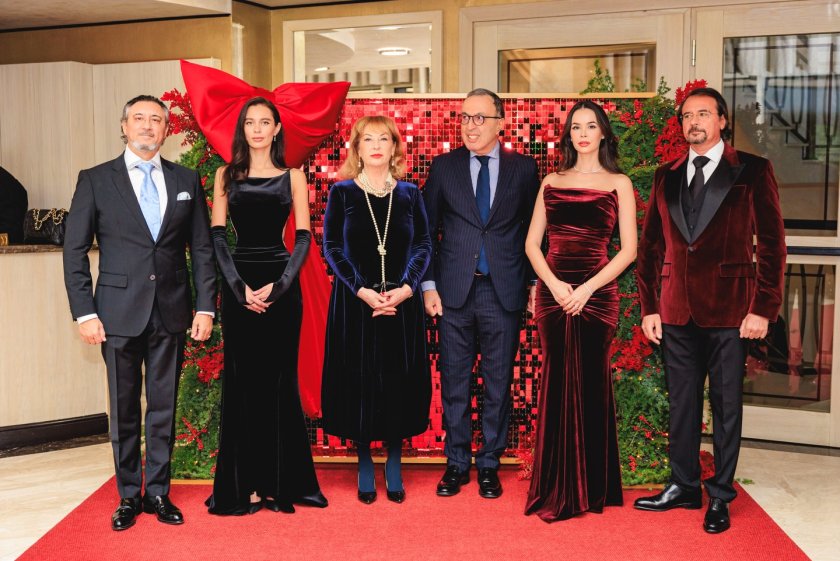 Трима президенти цъфнаха на поредно издание на коледна вечеря при