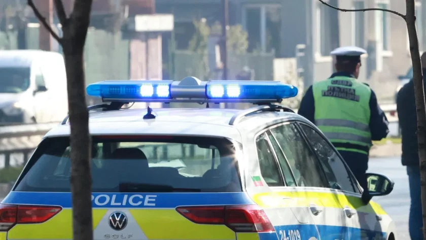 Честита Коледа! Маскирани стреляха в родно казино!