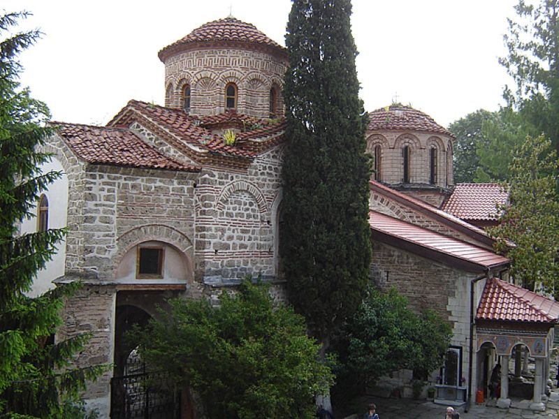 Как Бачковският манастир се готви да посрещне Рождество Христово