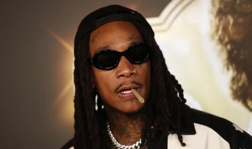 Румъния осъди рапъра Уиз Калифа на 9 месеца затвор за наркотици