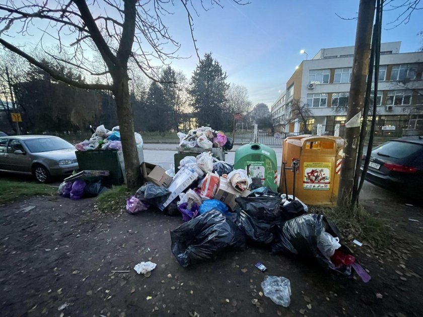 Психопротестърът Виктор Димчев: Прасетата от ПП съсипаха София!