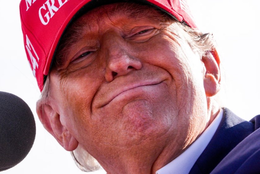 Тръмп зове: Умствени тестове за политиците, не може тъпаци да управляват!