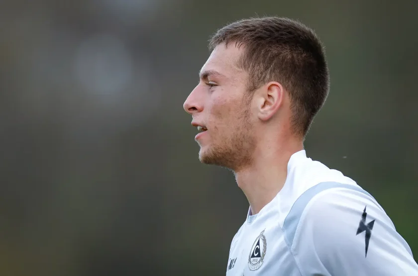 АЕК брои &euro;2 млн. за Георгиев, Славия му благодари