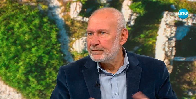 Проф. Овчаров: Най-лесно се управляват хора, които не познават миналото си