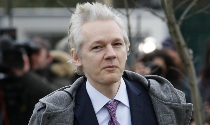 Джулиан Асанж &bdquo;нападна&ldquo; Нобеловите награди