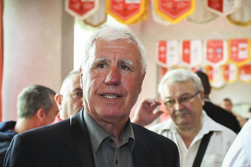 Паро жали за Пената: Ние бяхме капитаните! Погребението..., не издържам