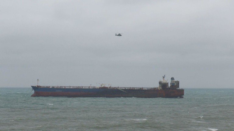 След изтеглянето на танкера: Няма замърсяване на водите край Ахтопол 