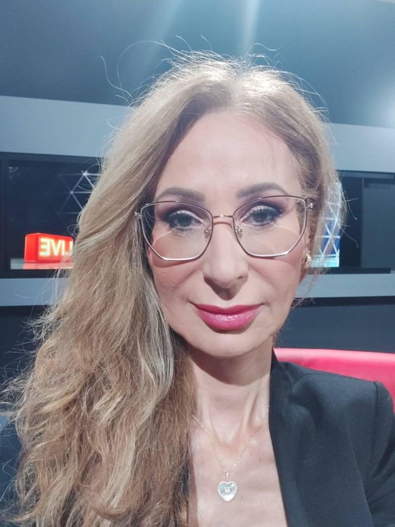 Напусналата Слави журналистка става шеф в "Евроком"