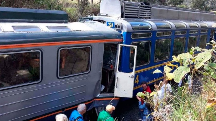 Загинал и 40 ранени след сблъсък на 2 влака в Перу