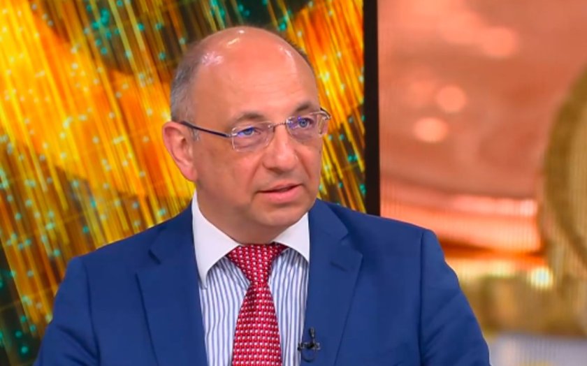 Ники Василев: Няма ли други проблеми освен поскъпването с няколко стотинки?